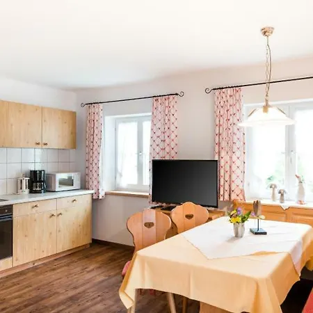 Apartment - Cafe Mali